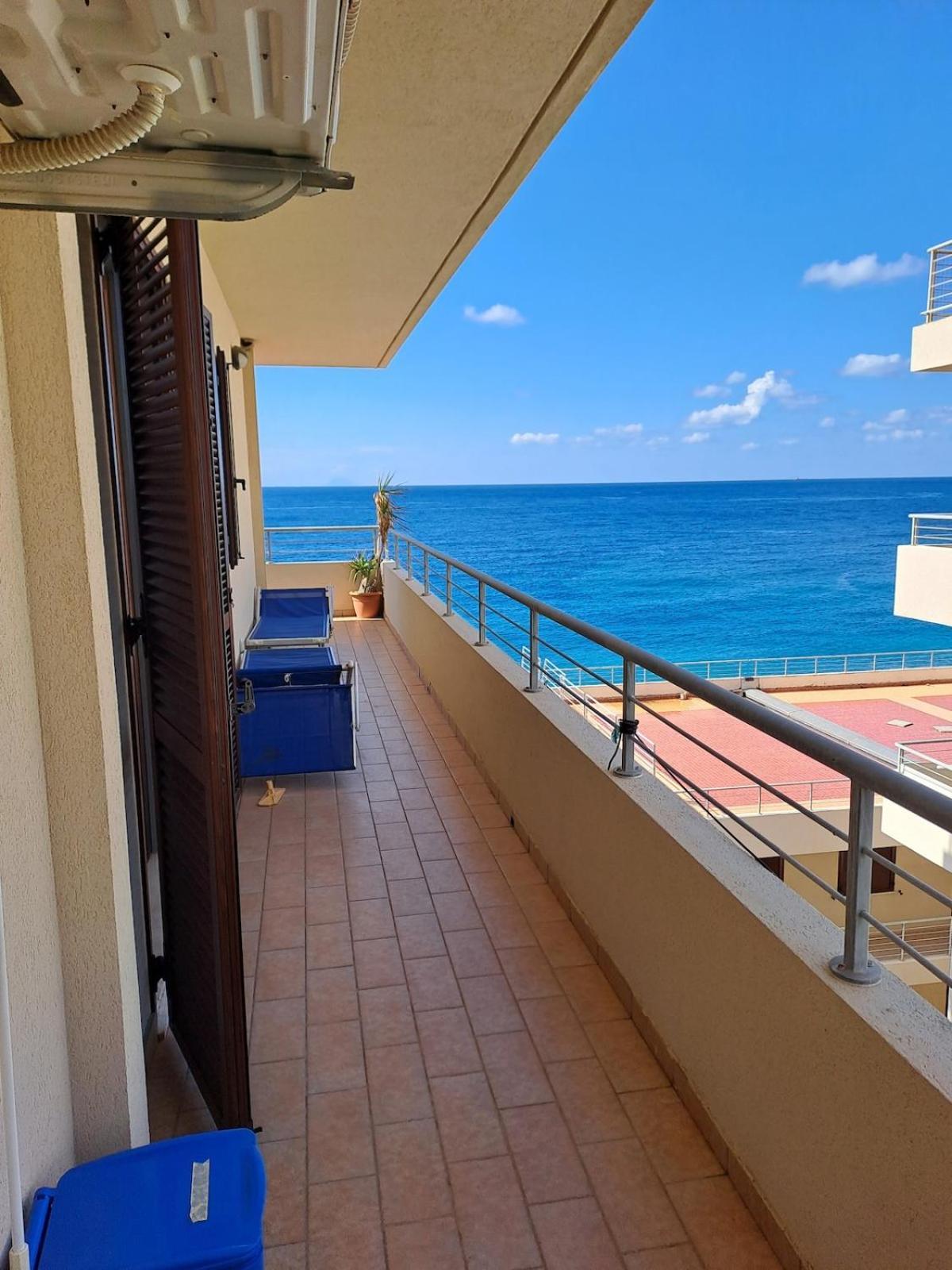 Sea House Bagnara Calabra Apartment Exterior photo